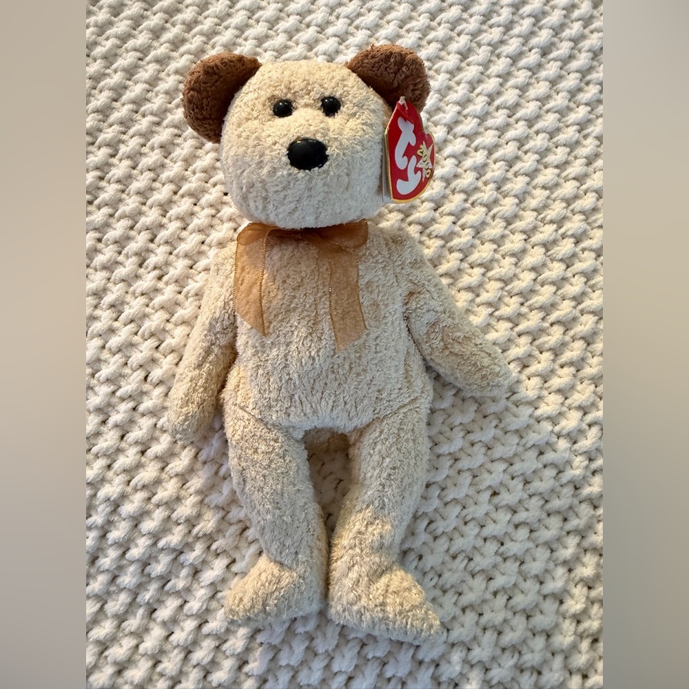 Ty Beanie Babies  HUGGY Cream and Brown Bow Teddy Bear Plush
